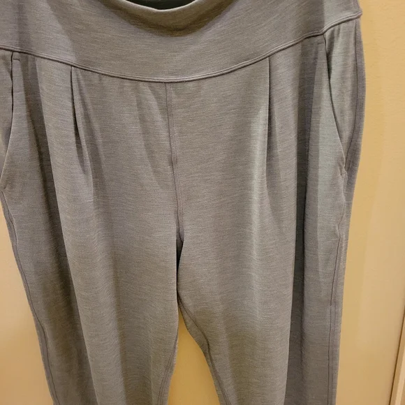 Athleta Elation Pant L - Picture 6 of 10